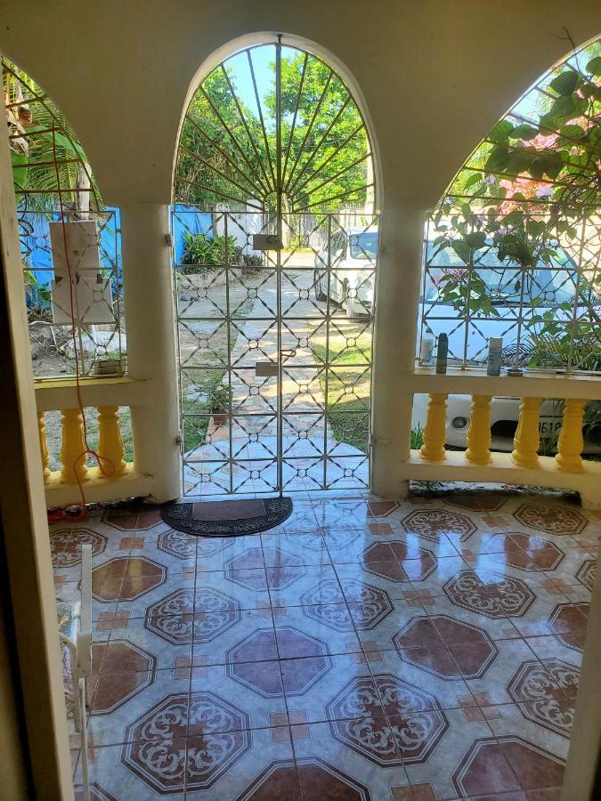 Fay Guest House نيغريل المظهر الخارجي الصورة